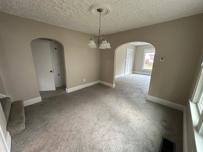 Photo - 2886 Norwood St