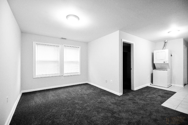 Photo - 513 58th St NE