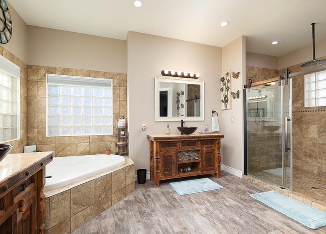 Photo - 103 Rio Grande Dr