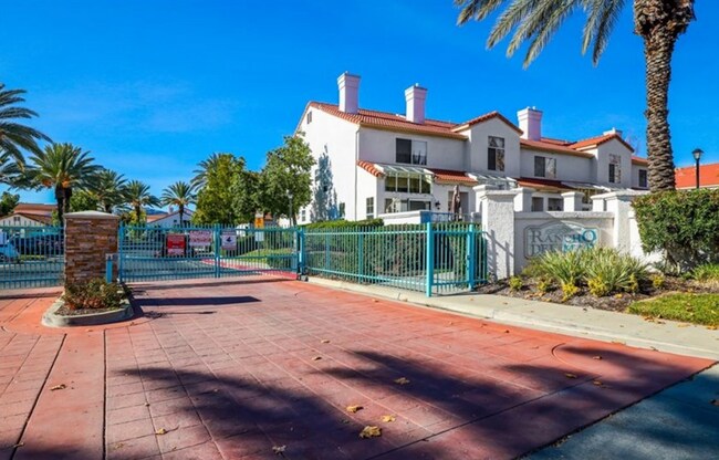 Rancho del Mar Townhomes Near the Temecula... - Rancho del Mar Townhomes Near the Temecula...