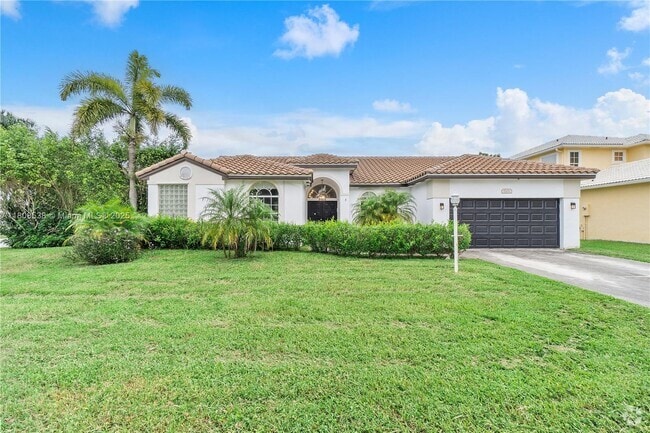 Building Photo - 9251 NW 42nd Ct Rental