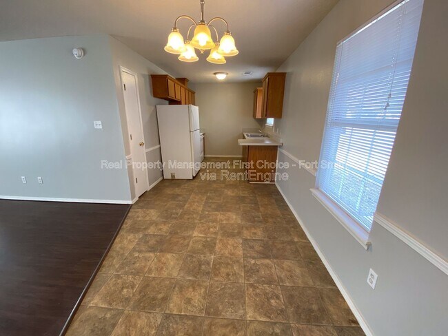 Photo - 1911 Whippoorwill Dr