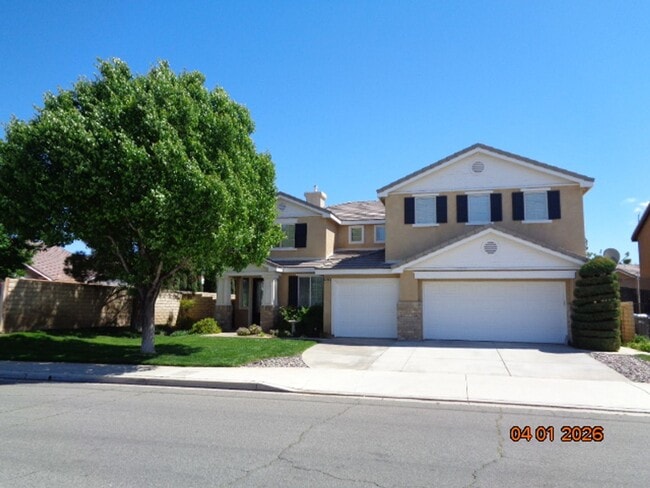 Building Photo - Spacious Quartz Hill 2 Story Home Offering 3663 sq. ft. and was Built in 2004