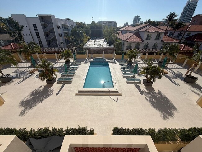 Photo - 227 Michigan Ave Unidad 502