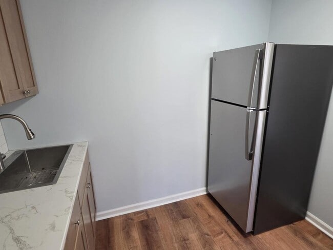 Photo - 48 Rumbold Ave Unit Apt 2