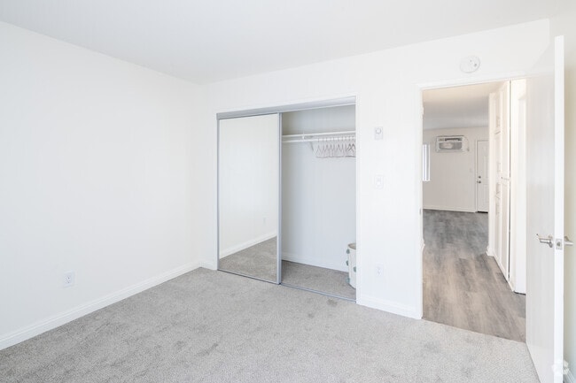 11520 186th St Artesia, CA, 90701 - Artesia Crossings