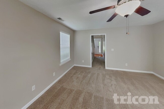 Photo - 501 Homey Dr