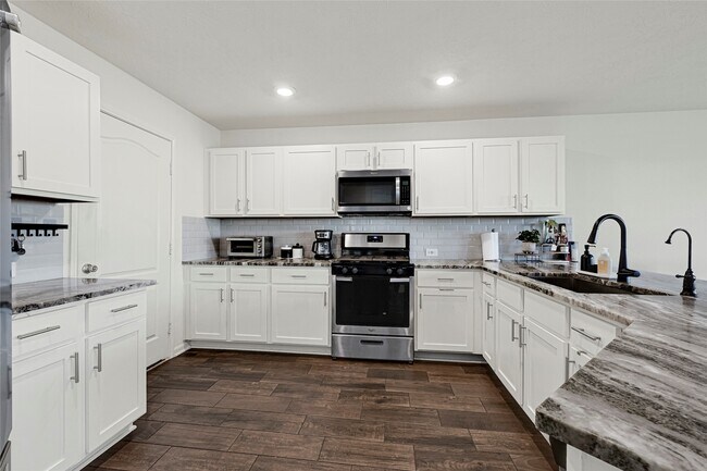 Photo - 5238 Tall Tower St