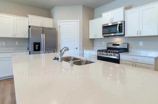 Photo - 3222 N McKinnon Rd