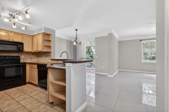 Photo - 175 Galicia Way Unit 209