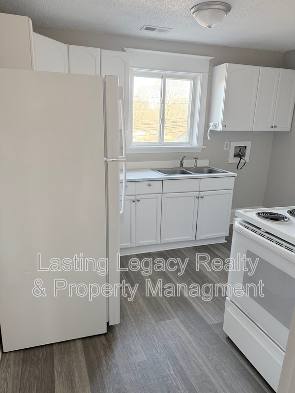 Photo - 3410 Old Greensboro Rd Unit 1