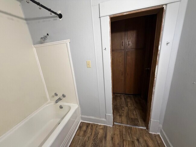 Photo - 19 Tennessee-