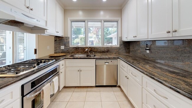 Photo - 663 Newell Rd Casa