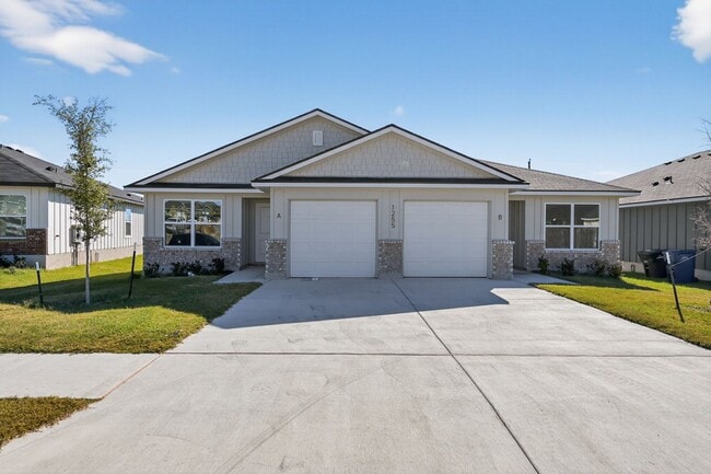 Building Photo - 1255 Concord Dr