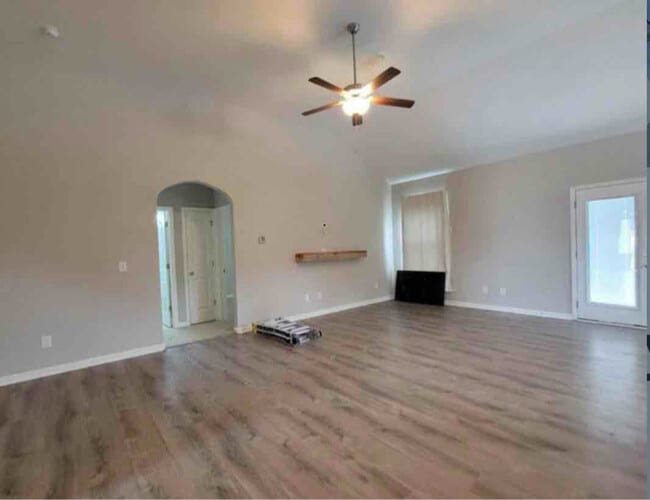 Photo - 329 Turney Ln