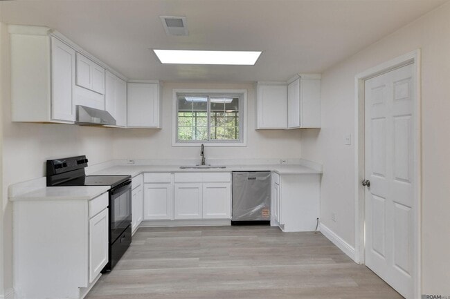 Photo - 3744 Conrad Dr