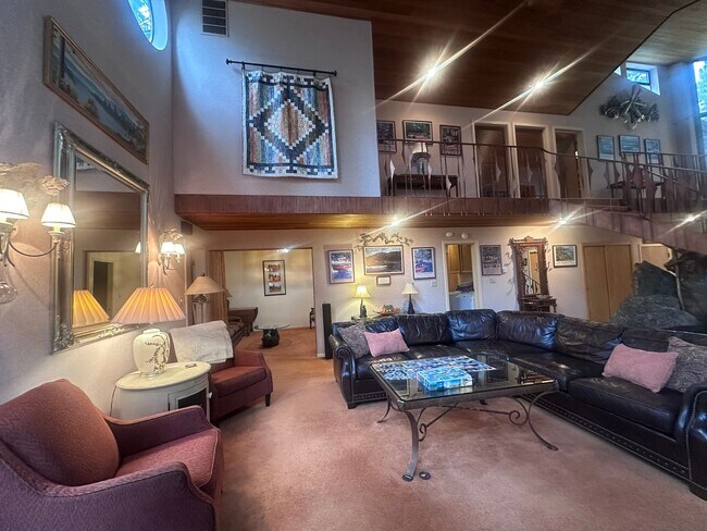 124 Ponderosa Dr