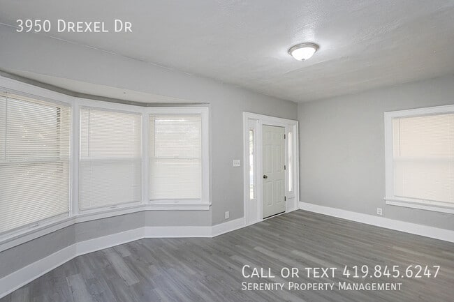 Photo - 3950 Drexel Dr