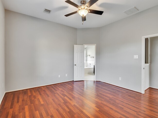Photo - 3417 Cypress Village Dr