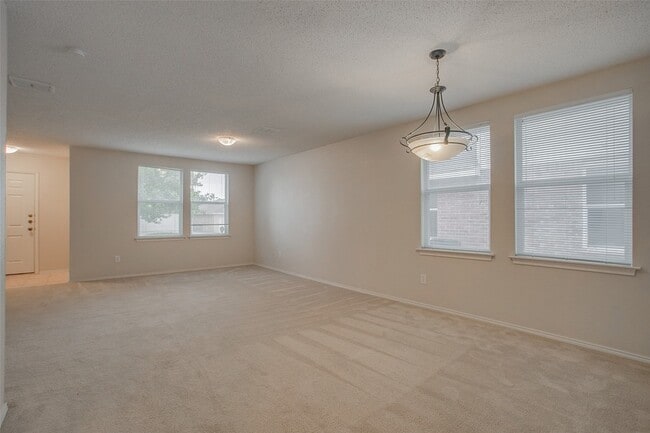 Photo - 1961 Lariat Dr