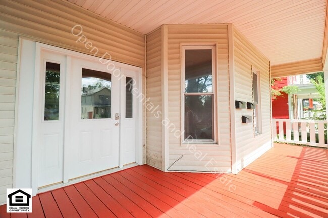 Photo - 340 W Dewald St Unit 340 W Dewald st Apt 1