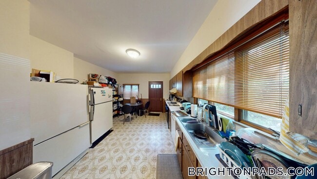 Photo - 1 Woodstock Ave Unit 1