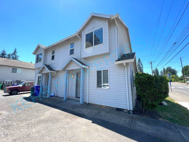 Photo - Beautiful 2 bedroom duplex located in Sout...