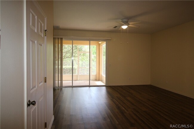 Photo - 1600 W Spring Meadow Loop