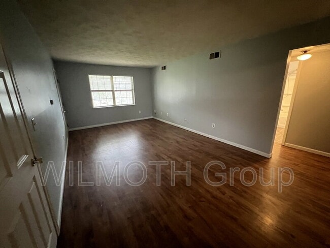 Photo - 1316 Millerwood Dr Unit #3