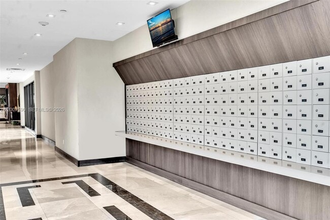 Photo - 20515 E Country Club Dr Unit 2143