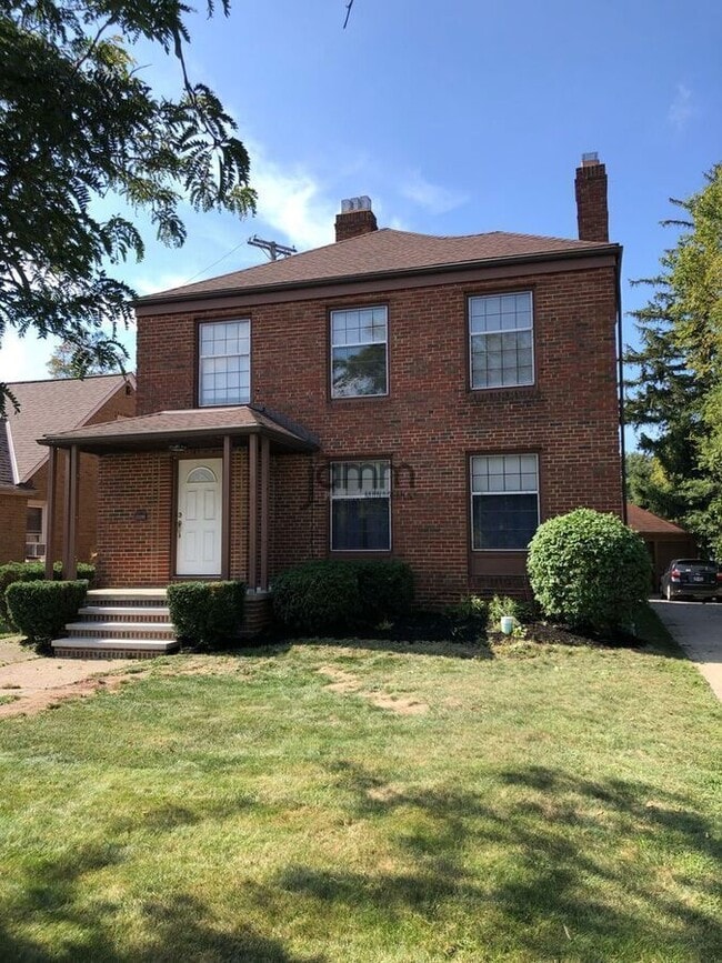 Photo - 17724 Hilliard Rd