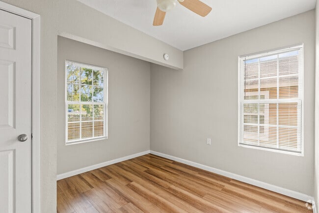 1BR, 1BA - 368SF - Bedroom