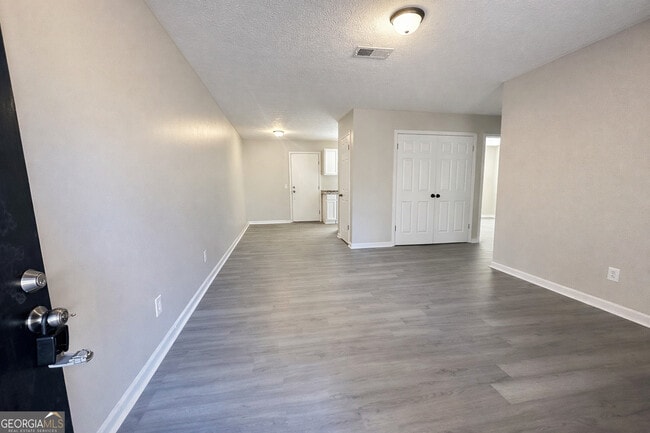 Photo - 271 E Wright St