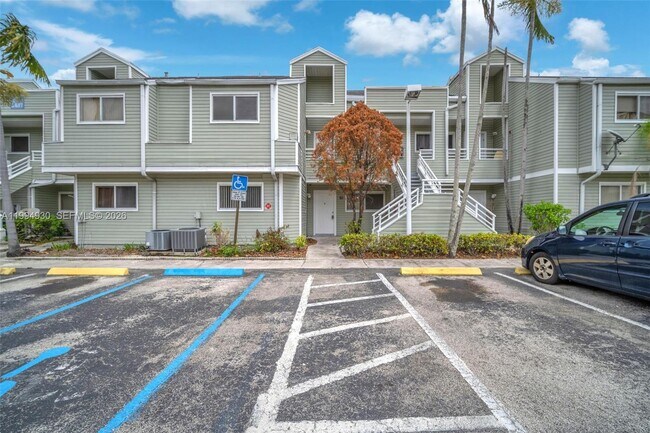 Photo - 3437 NW 44th St Unit 107