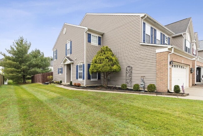 Photo - 212 Merlin Dr