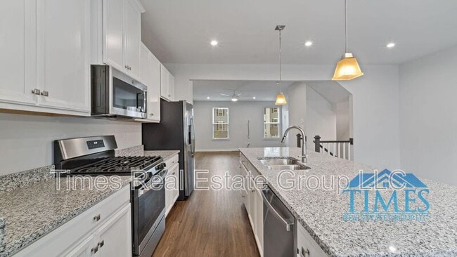 416 Paperbark Sq