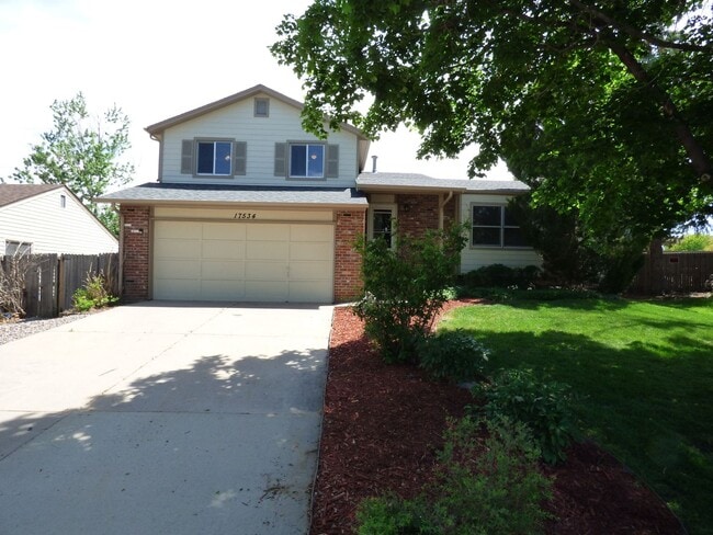 Building Photo - $0 DEPOSIT OPTION. TRI-LEVEL HOME IN SE AURORA