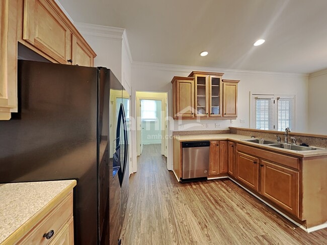 Photo - 830 Red Hawk Ct