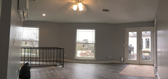 Photo - 553 Bruning Ln