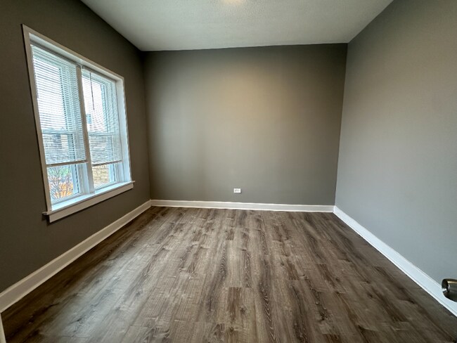 Photo - 6633 S Ellis Ave Unidad 6631-3