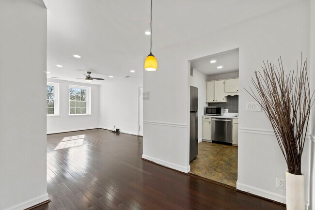 Photo - 4907 30th St S