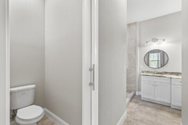Photo - 7 Untermeyer Pl Unit A