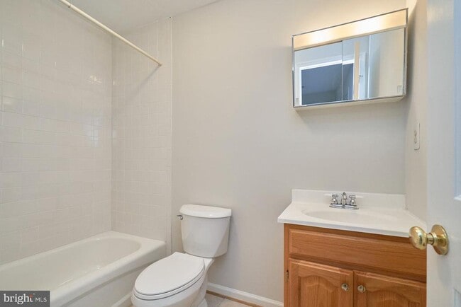 Photo - 4804 Heron Neck Ln