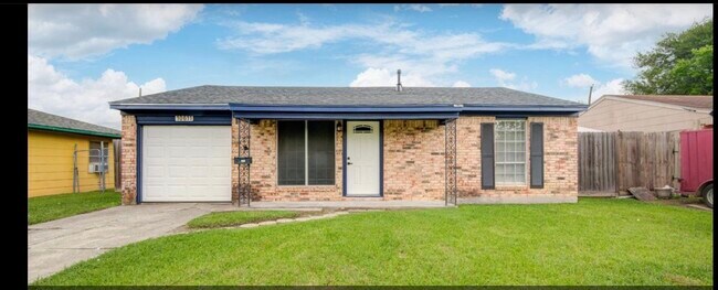 Photo - 10611 Leitrim Way