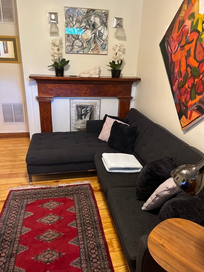 Living Room to Hallway - 1930 Bank St Unit 1