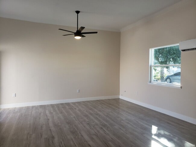 Photo - 224 6th St SW Unit C