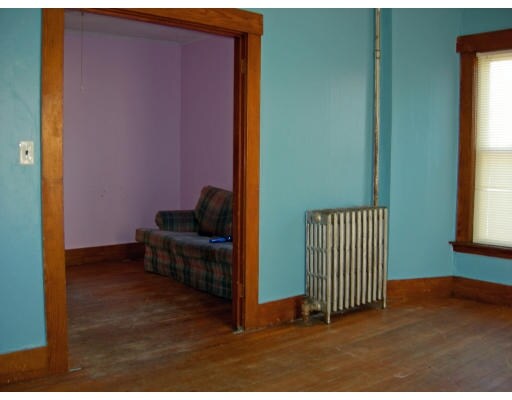 Photo - 482 Crescent St