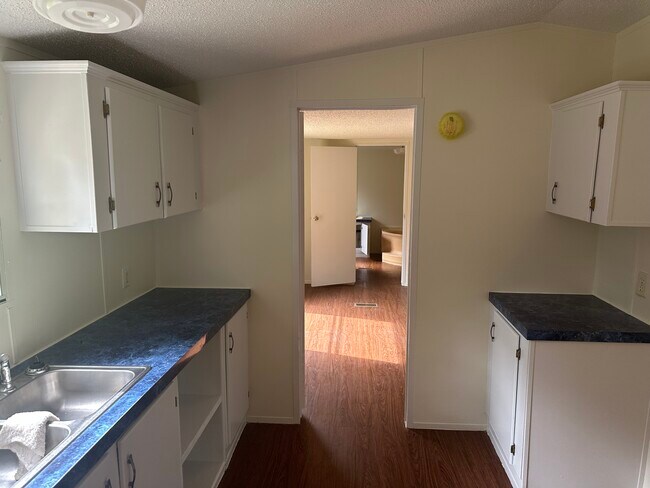Photo - 153 Baywood Trail