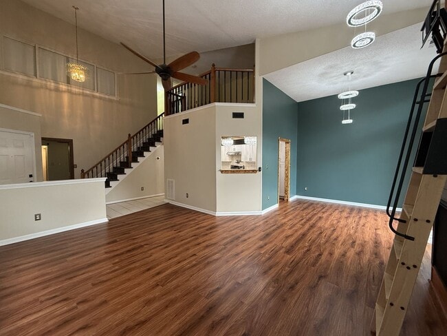 Photo - 131 Spoon Ct