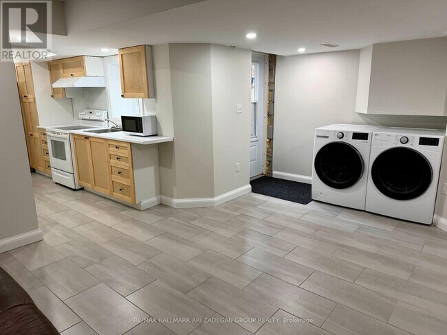 Photo - 153 Queens Dr